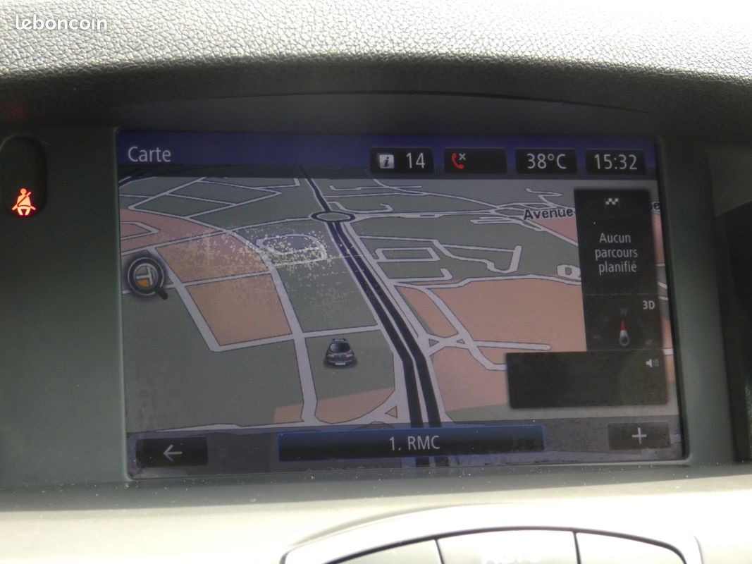 RENAULT LAGUNA 1.5 dCi 110 eco2 Bose Edition EDC (image 18)
