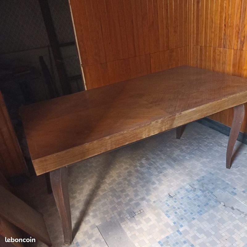 Très grande table en bois massif avec rallonges des années 70 (image 5)