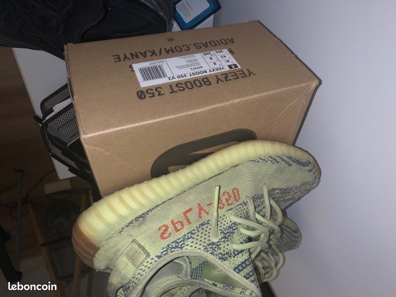 Yeezy 350 (image 3)