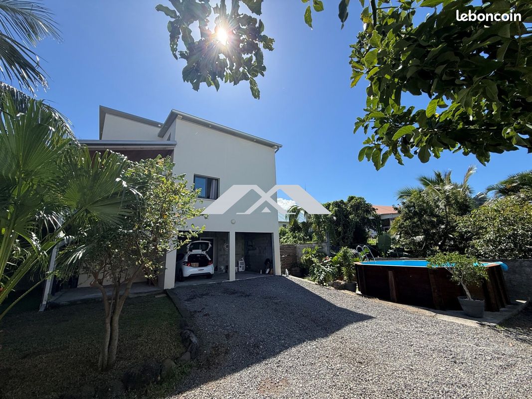 Maison 7 pièces 136 m² · à Saint-Joseph · 136 m² · 1 490 €/mois