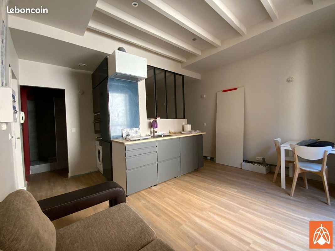 Appartement 1 pièce 28 m² · à Salon-de-Provence · 28 m² · 675 €/mois