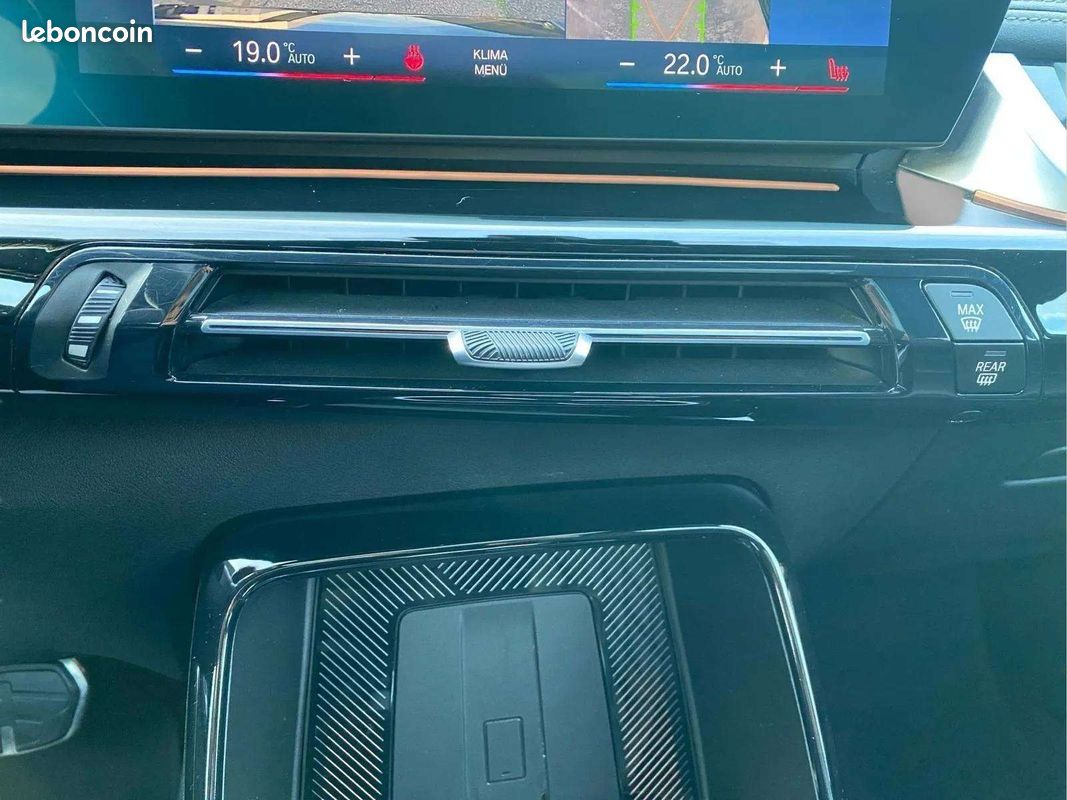 BMW X1 xDrive23d M Sport 211 ch * Pack Innovation * Toit Panoramique * Affichage Tête Haute * Caméra 360 * Harman Kardon * Cuir Vernasca (image 9)