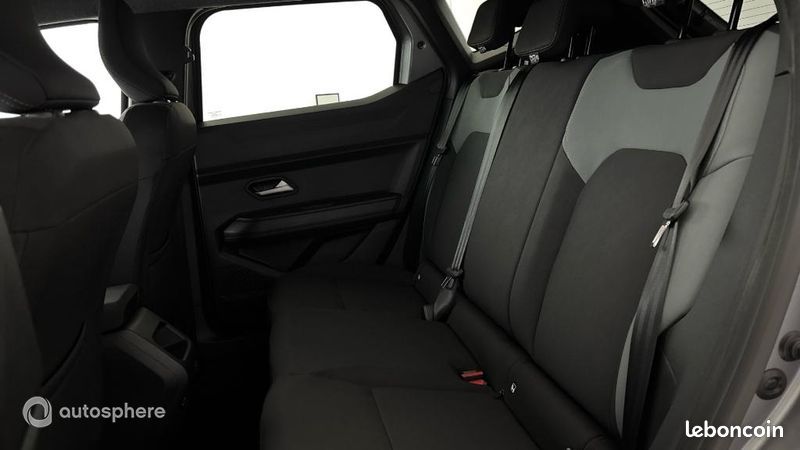 Dacia Duster 1.6 hybrid 140ch Extreme (image 13)