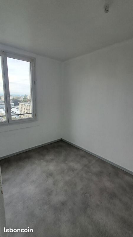 Appartement 4 pièces 62 m² · à Creil · 62 m² · 890 €/mois
