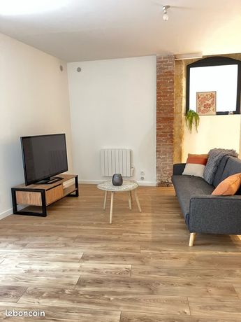 À louer - T2 de charme 57m2 Meublé - Centre ville Historique
