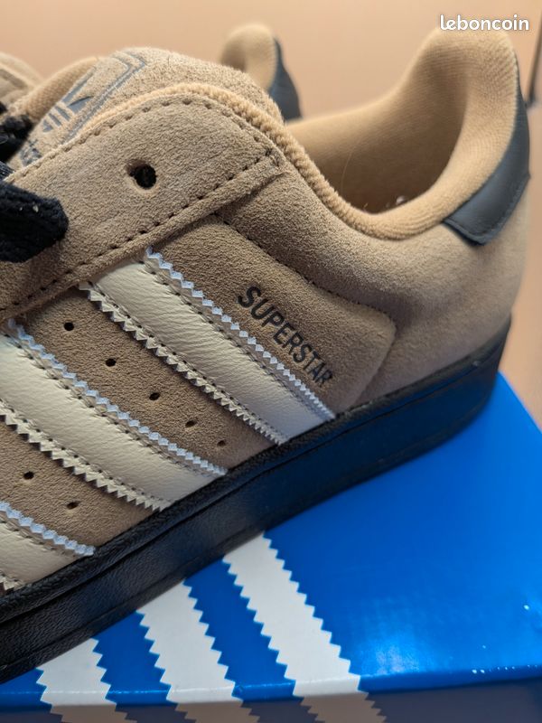 Adidas Superstar II Daim Beige / Noir - Taille 41 1/3 - Neuves avec ...