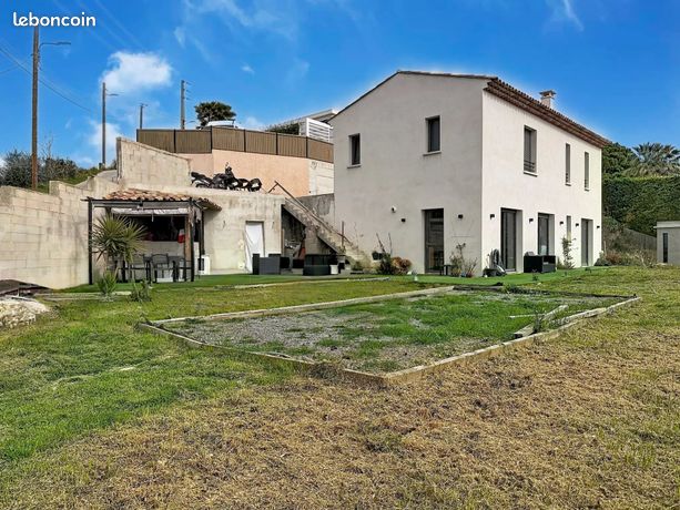 Maison 5 pièces 123 m² — 5