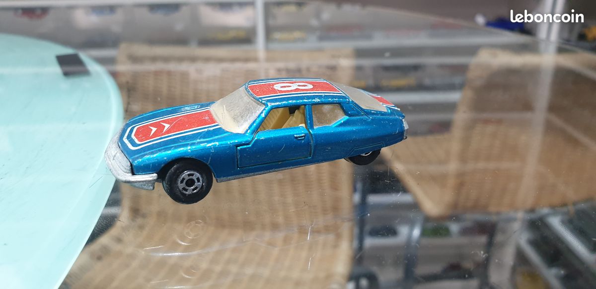 Matchbox Superfast n°12, Citroën CX bleue de 1979
