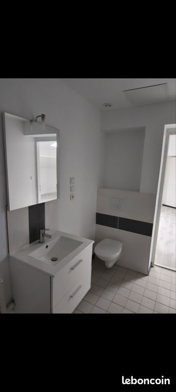 Appartement 3 pièces 70 m² · à Unieux · 70 m² · 590 €