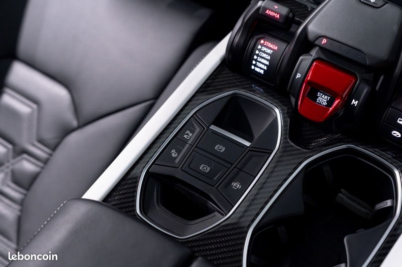 Lamborghini URUS SE 800CH (image 26)