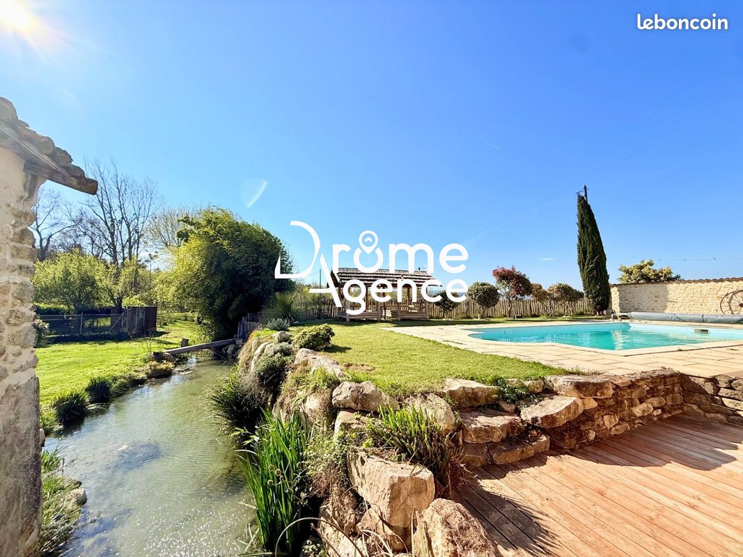 Maison 6 pièces 199 m² · à Montoison · 199 m² · 649 000 €