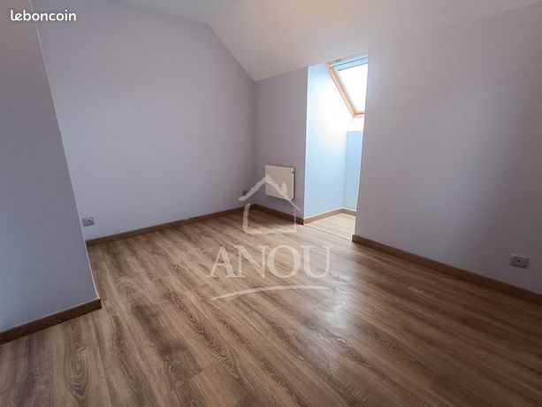 https://img.leboncoin.fr/api/v1/lbcpb1/images/a0/97/81/a09781a73d2761cd71d782173927acf15f55f2e4.jpg?rule=ad-image