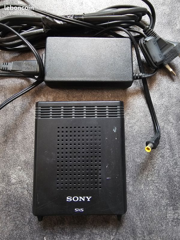 Sony SBAC-US10 Sxs, sans alimentation, sans cable usb