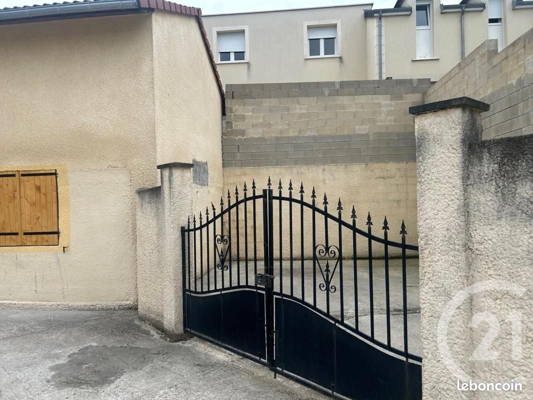 Appartement a louer mantes-la-ville - 3 pièce(s) - 63 m2 - Surfyn