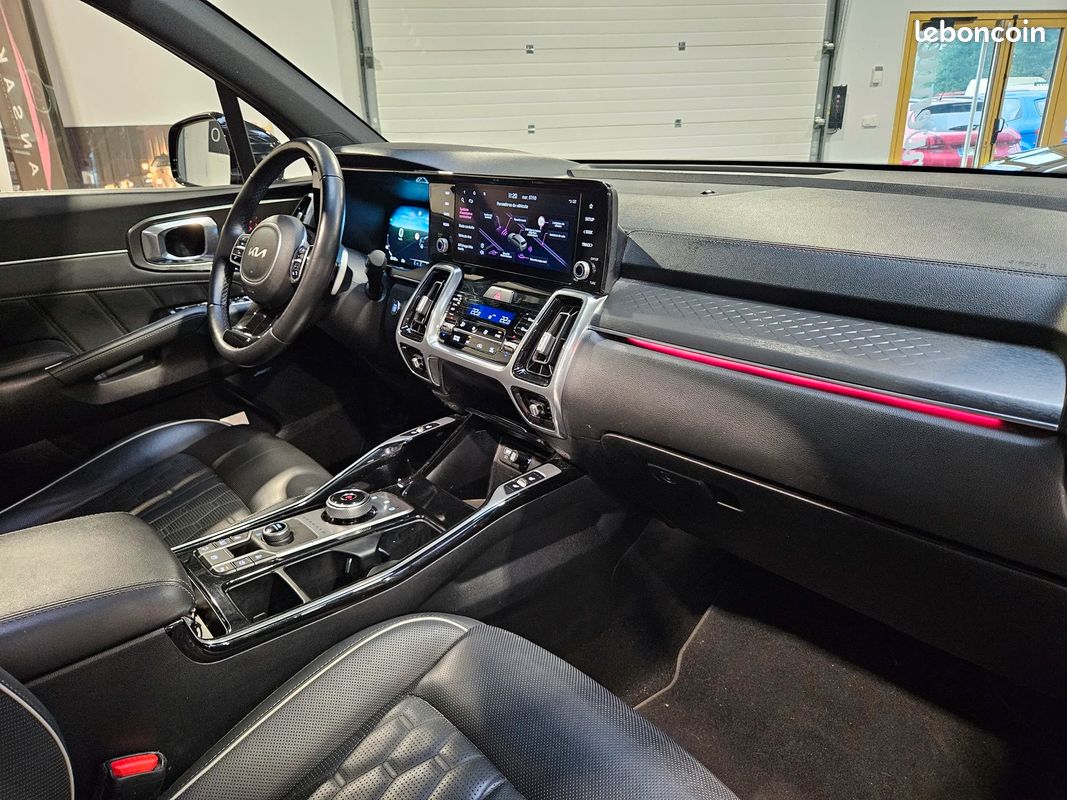 Kia SORENTO 1.6 T-GDi 265 CV Premium 4x4 PHEV / SUIVI KIA COMPLET / GARANTIE KIA (image 25)