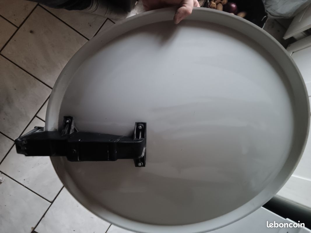 Parabole satellite (image 3)