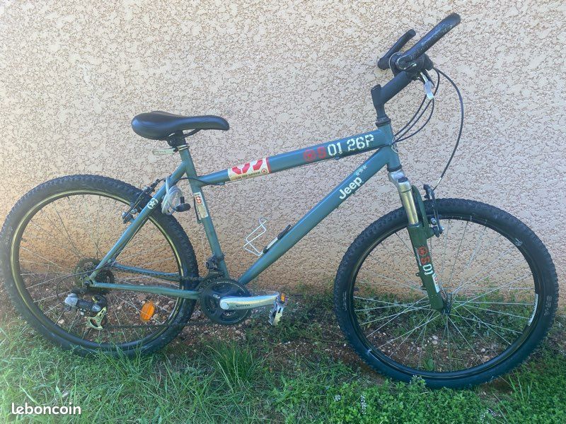 Velo VTT 26 pouces JEEP Vélos