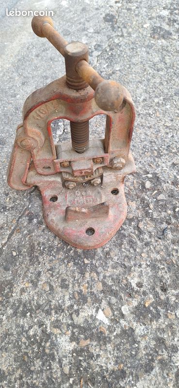 Etau a tube rotax tres solide (image 1)
