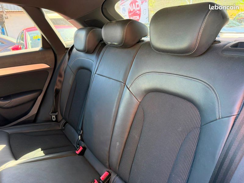 Audi Q3 SLINE 2.0L TDI 150 ch S TRONIC 7 (image 7)
