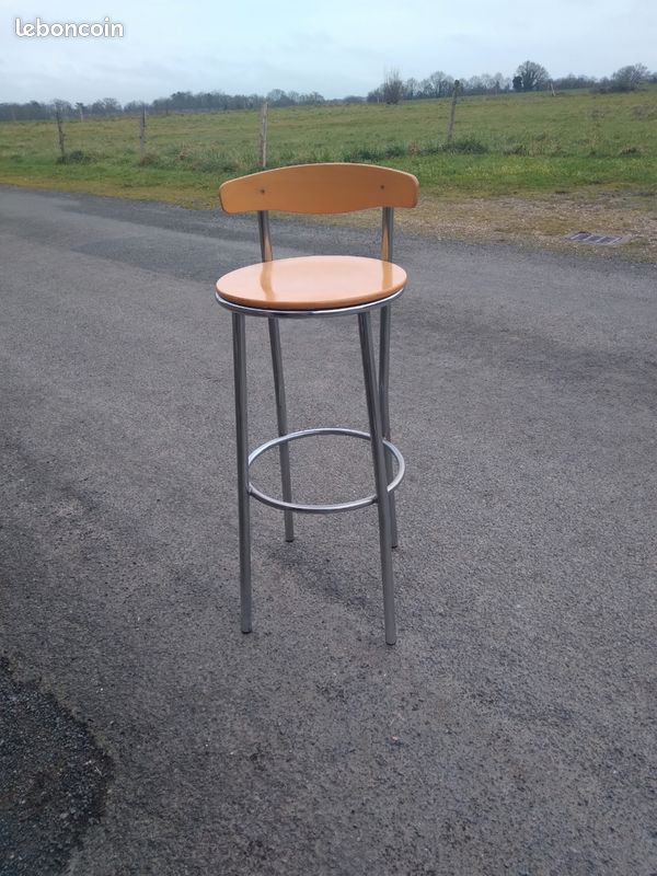Chaise de bar (image 1)