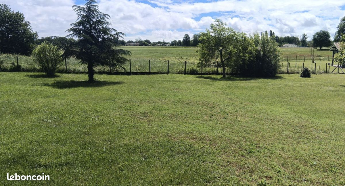 Terrain à bâtir de 1300 m² à COIMERES (33) · à Coimères · 87 200 €