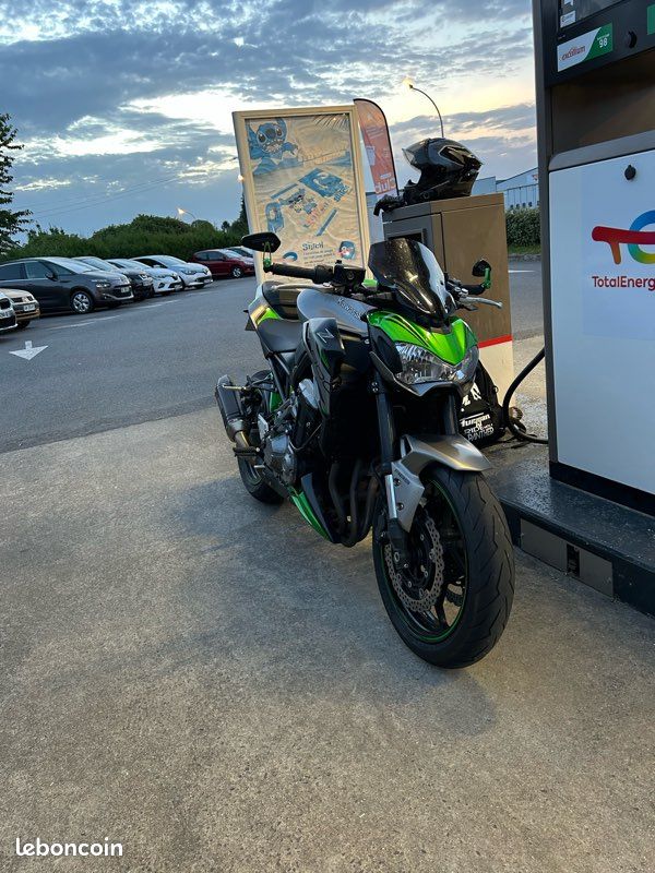 Kawasaki z900 (image 1)