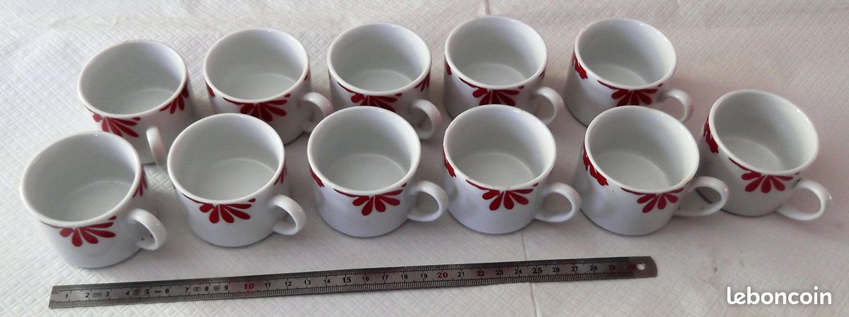 11 tasses à café en porcelaine CHRISS G vintage (image 10)