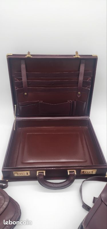 Lot maroquinerie Cartier Must – attaché-case, serviette sac