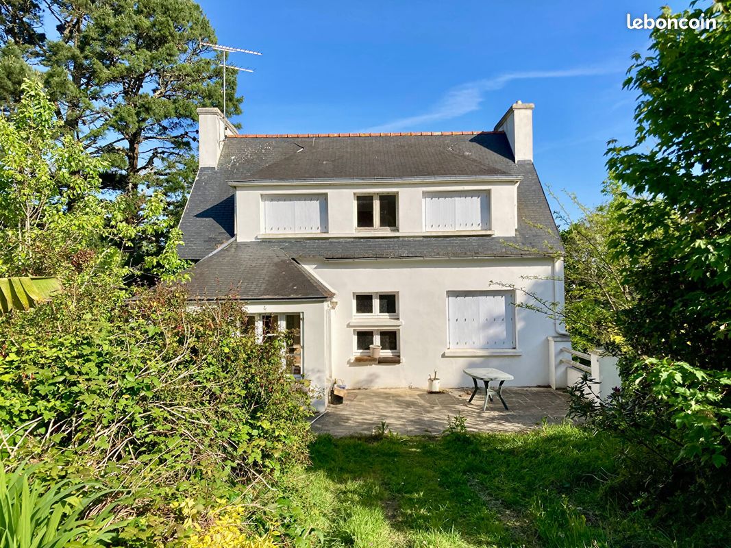 Maison 7 pièces 167 m² · à Plonéour-Lanvern · 167 m² · 284 850 €