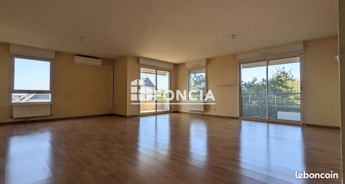 Appartement 5 pièces 131 m² · au Mans · 131 m² · 990 €/mois