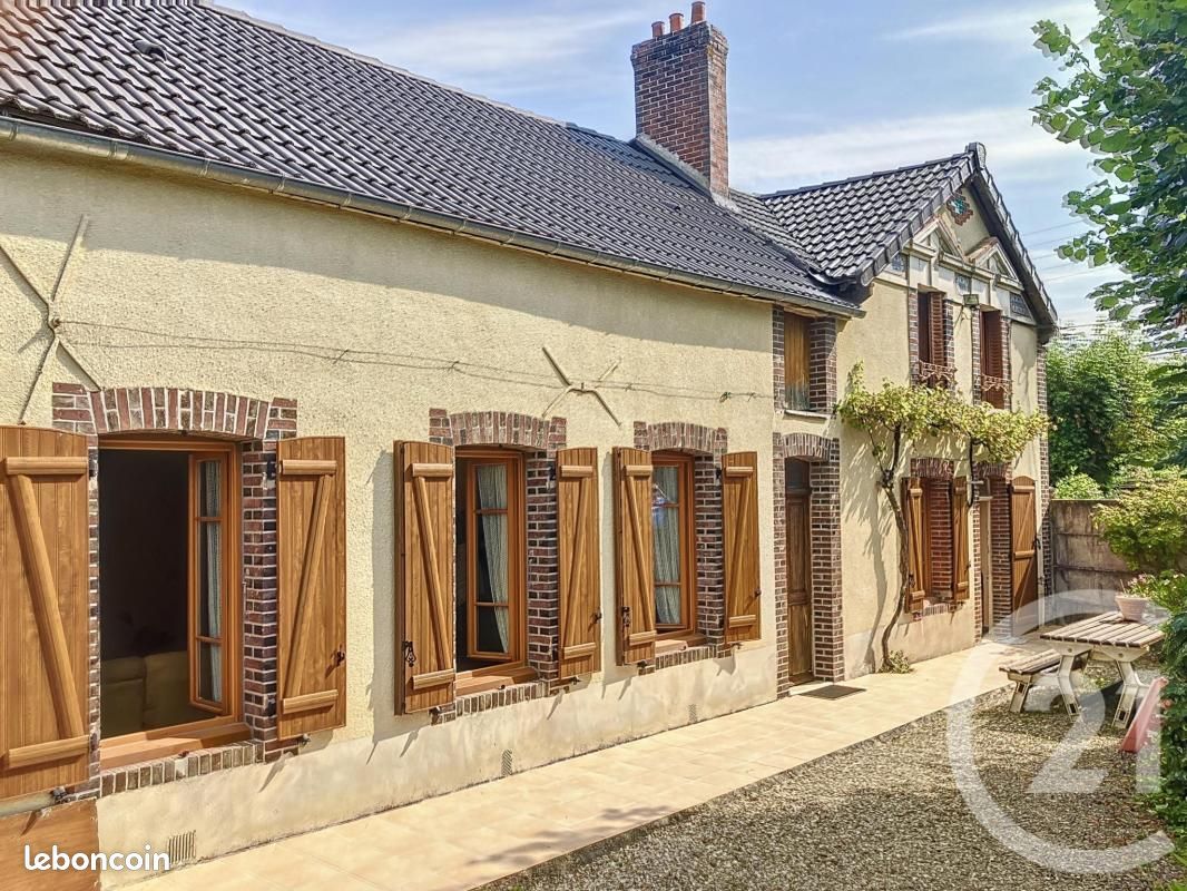 Maison 5 pièces 109 m² · à Ormoy · 109 m² · 136 000 €