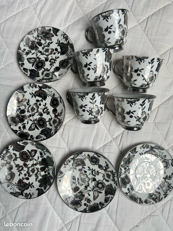 Service 5 tasses à thé / café vintage en porcelaine Bavary argentée (image 1)