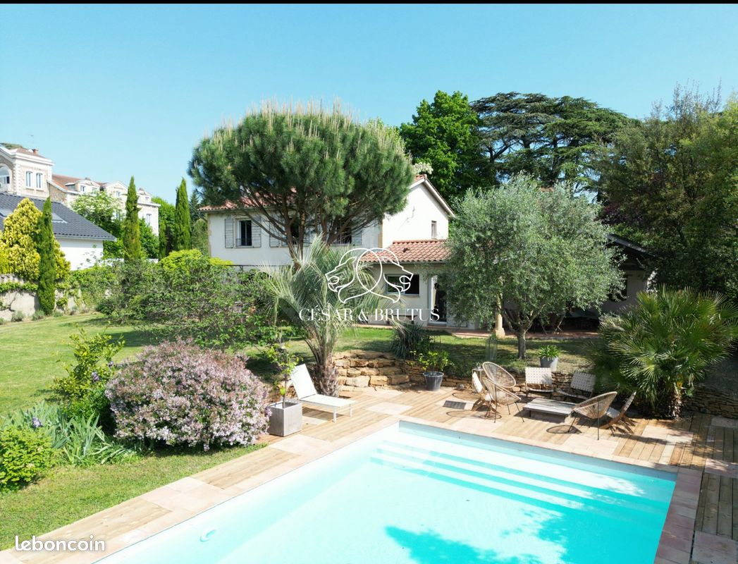 Maison 5 pièces 180 m² · à Chazay-d'Azergues · 180 m² · 895 000 €