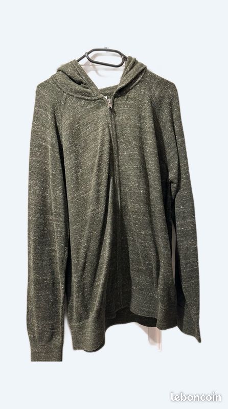Pulls avec Capuche (image 1)