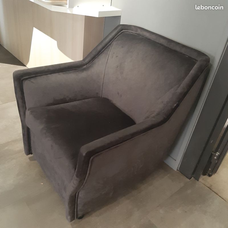Canapé et fauteuil en très bon état (image 4)