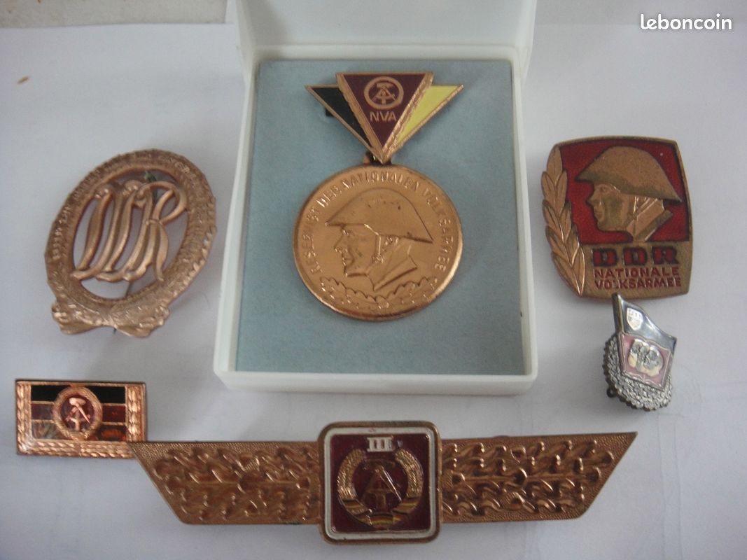 Insignes militaire (image 1)