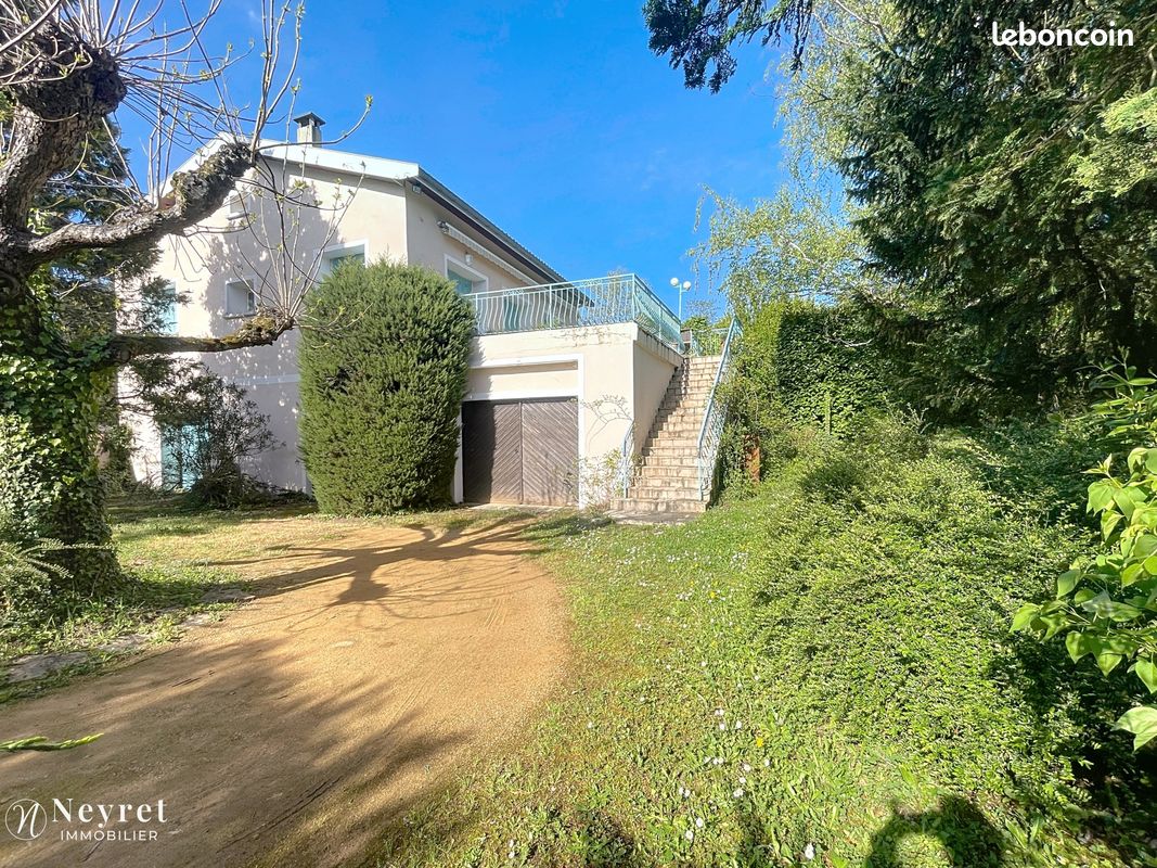 Maison 6 pièces 130 m² · à Charly · 130 m² · 490 000 €