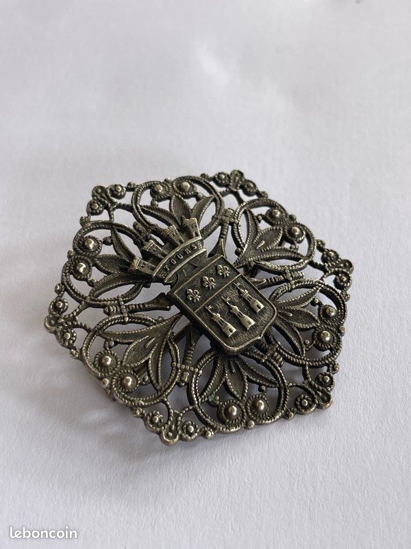Broche Ancienne XIXe Siècle En Métal Argenté - Forme De Ceinture Vintage Encre De Chine