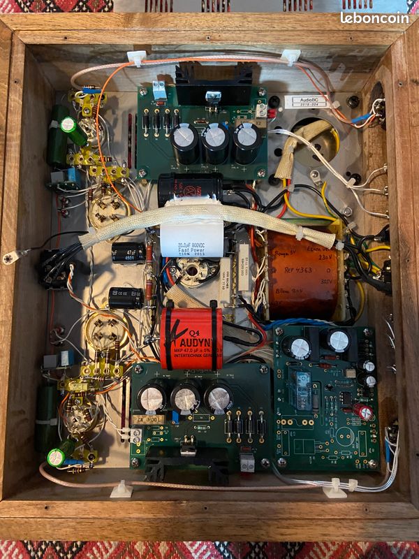 300 b (image 3)