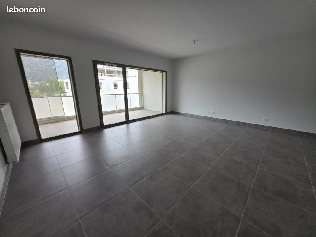 Appartement 3 pièces 71 m² · à Annecy · 71 m² · 1 935 €/mois