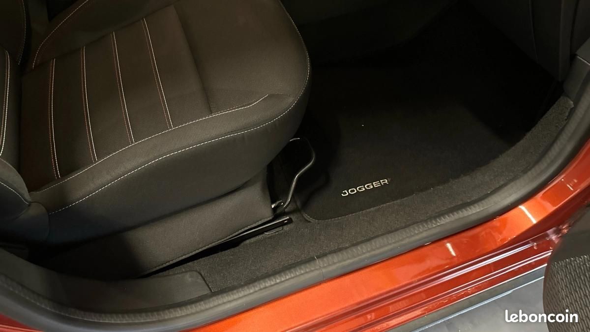 Dacia Jogger 1.0 TCE 110 EXTREME PLUS (image 16)