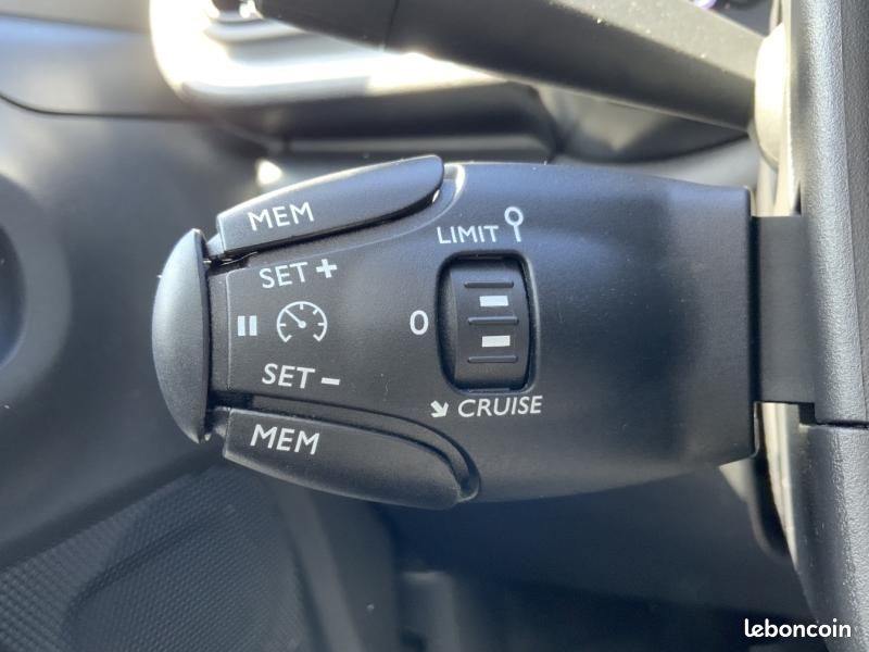 Citroen C3 1.2 PureTech 83ch S&S YOU (image 13)