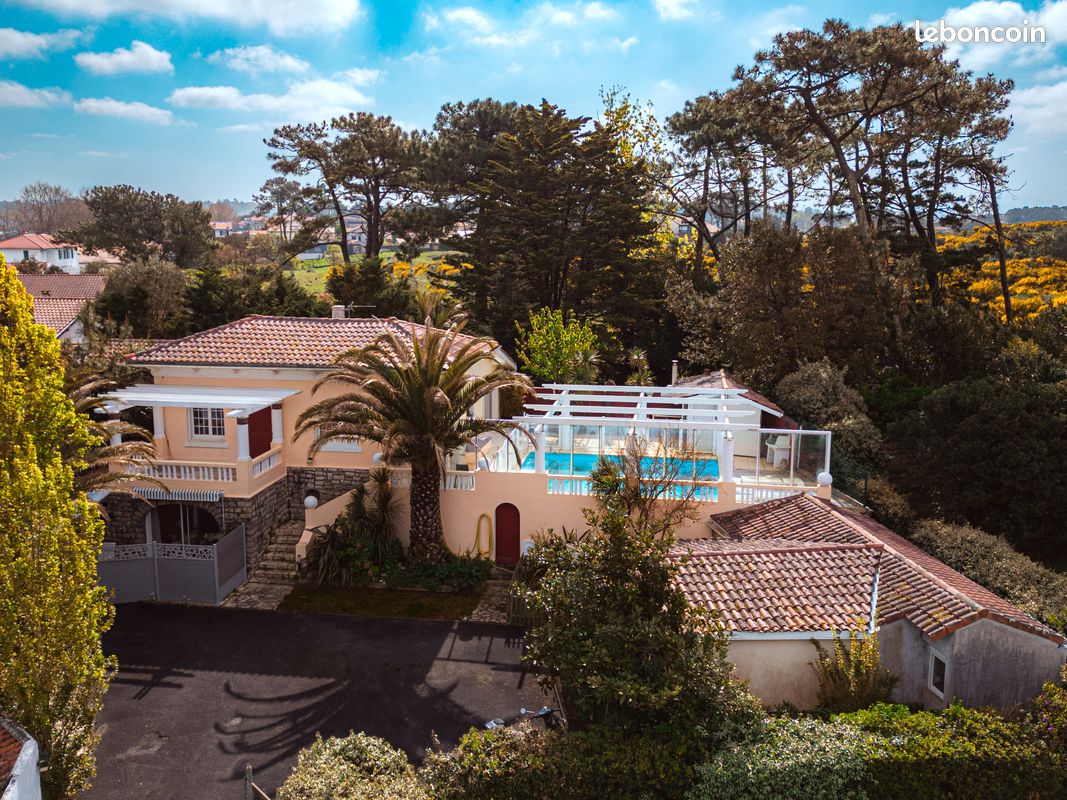 Maison piscine (image 1)