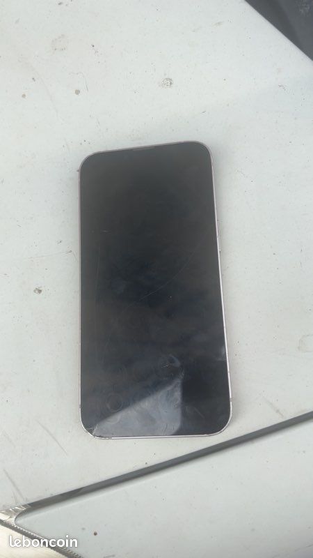 IPhone 13 (image 3)
