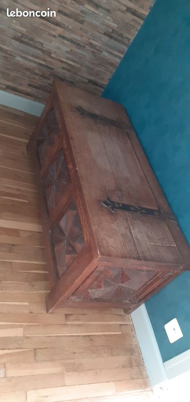 Ancien coffre (image 1)