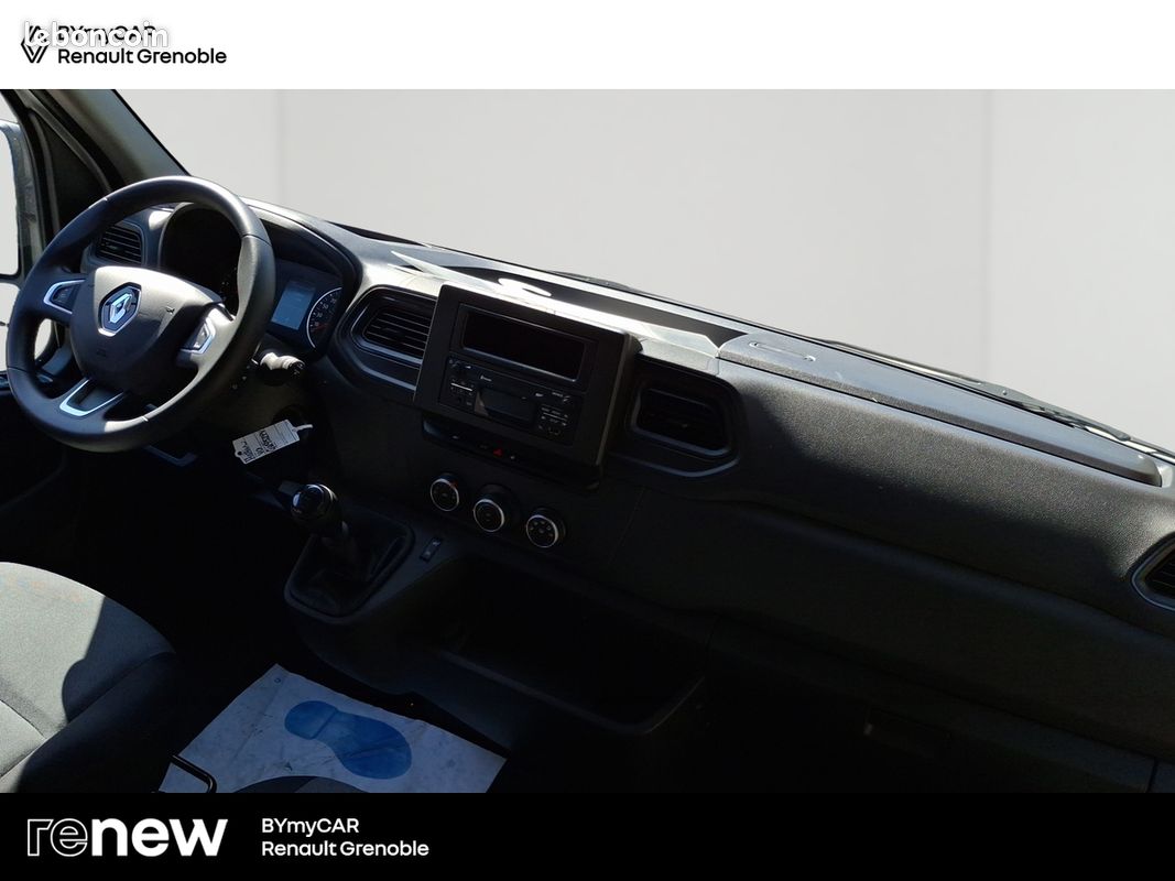 Renault master fgn trac f3500 l2h2 blue dci 135 confort (image 9)