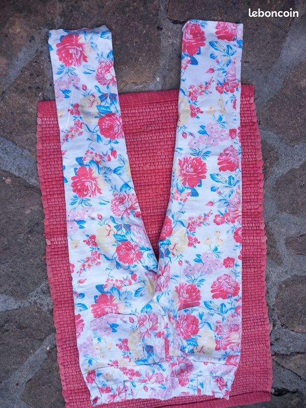 Pantalon fleuri 12 ans (image 2)