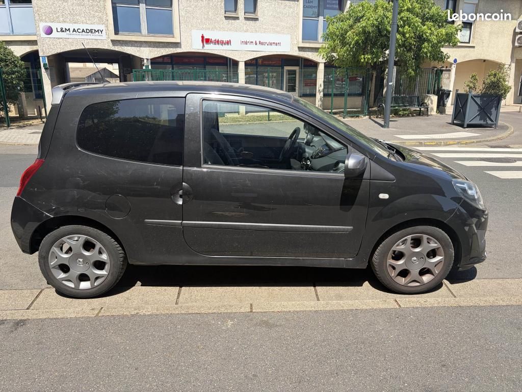 RENAULT TWINGO 1.5 dCi 85CH Euro 5 Authentique / Clim / Jantes alu / (image 6)