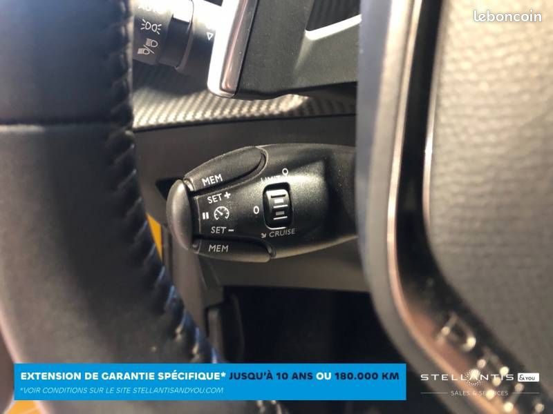 Peugeot 208 PureTech 100 S&S EAT8 Style (image 18)