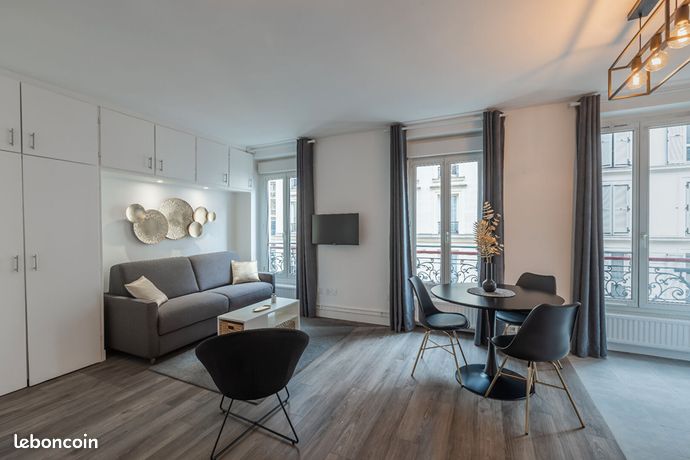 Studio 1 pièce 28 m² — 2